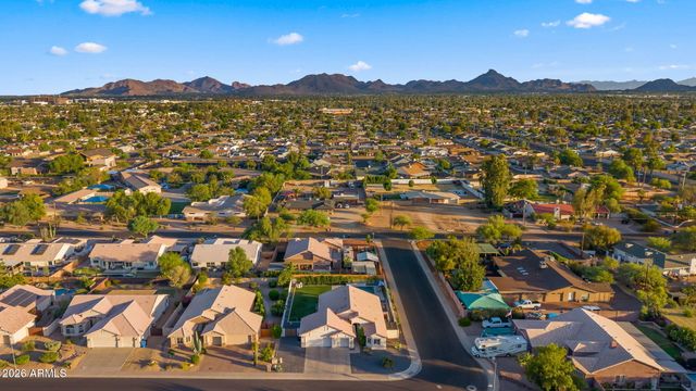 4049 E VISTA Drive, Phoenix, AZ 85032