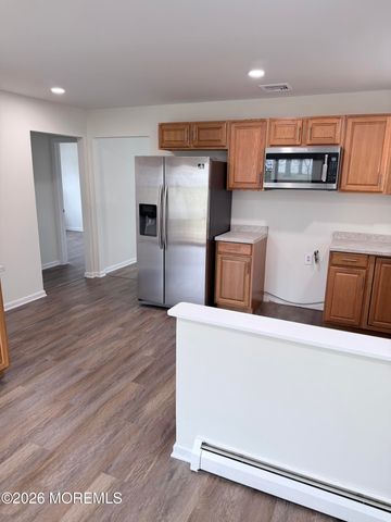 90 Barbados Drive S, Toms River, NJ 08757