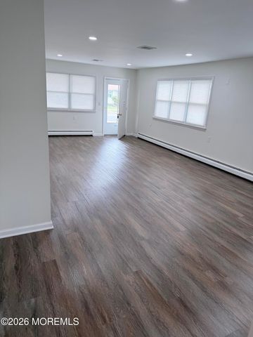 90 Barbados Drive S, Toms River, NJ 08757