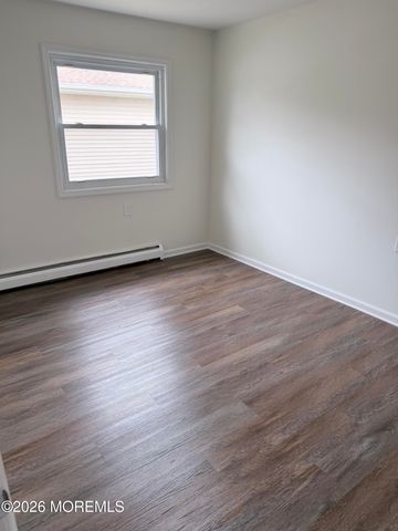 90 Barbados Drive S, Toms River, NJ 08757