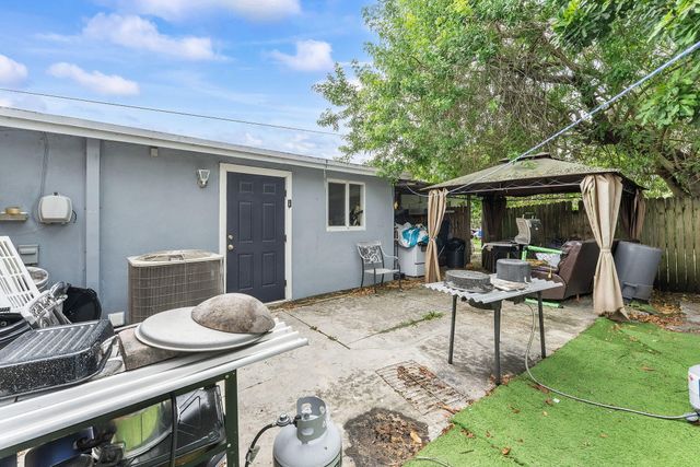4116 Plumosa Street, West Palm Beach, FL 33406