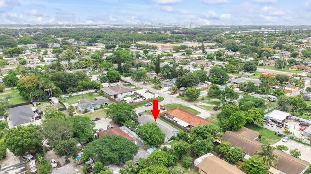 4116 Plumosa Street, West Palm Beach, FL 33406