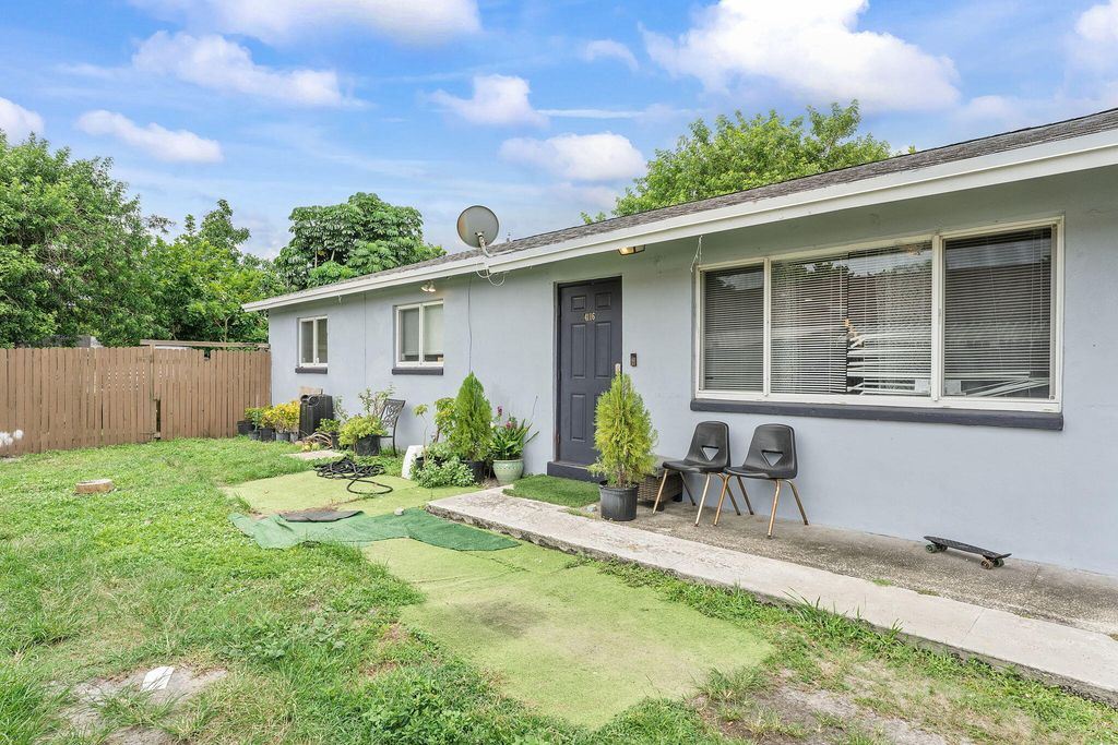 4116 Plumosa Street, West Palm Beach, FL 33406