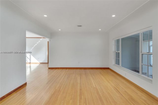 4930 Riviera Dr 0, Coral Gables, FL 33146