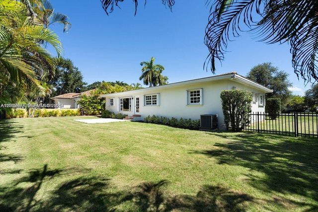 4930 Riviera Dr 0, Coral Gables, FL 33146