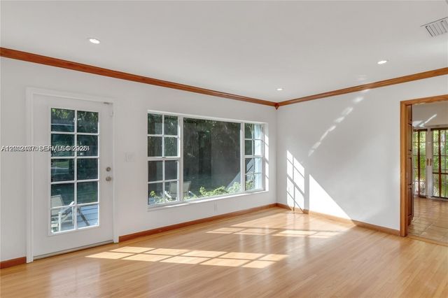 4930 Riviera Dr 0, Coral Gables, FL 33146