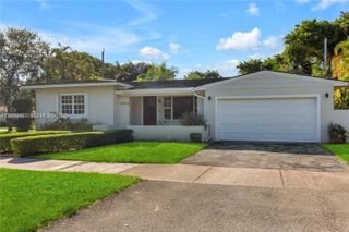 4930 Riviera Dr 0, Coral Gables, FL 33146