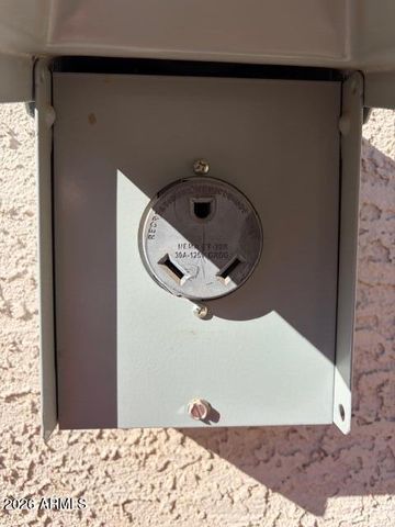 4927 W WARREN Drive, Casa Grande, AZ 85194