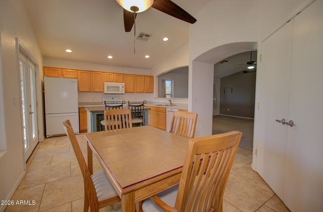 4927 W WARREN Drive, Casa Grande, AZ 85194