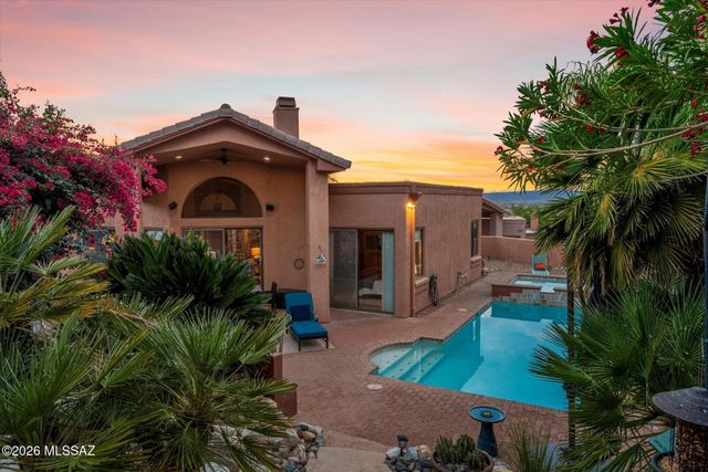 10050 N Alder Spring Drive, Tucson, AZ 85737