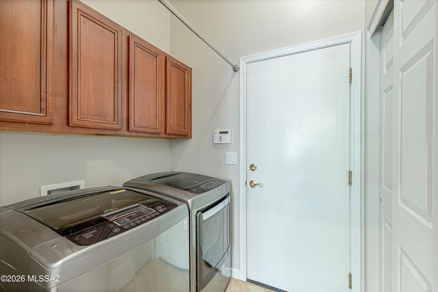 10050 N Alder Spring Drive, Tucson, AZ 85737