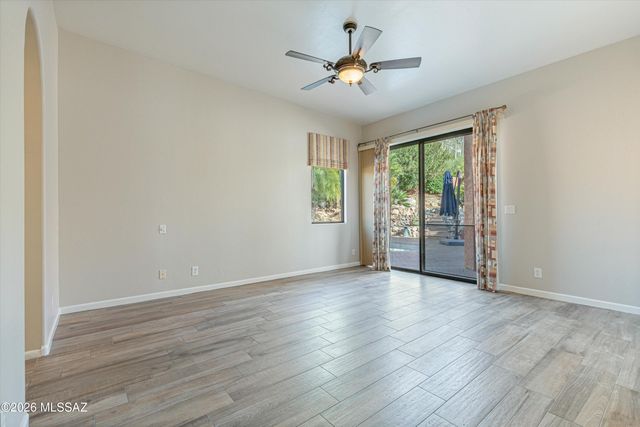 10050 N Alder Spring Drive, Tucson, AZ 85737