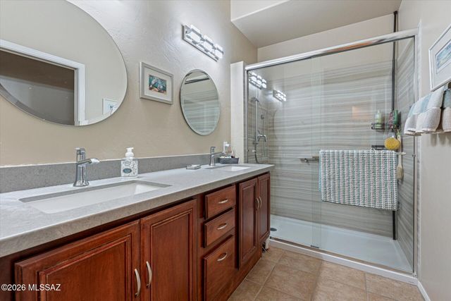 10050 N Alder Spring Drive, Tucson, AZ 85737