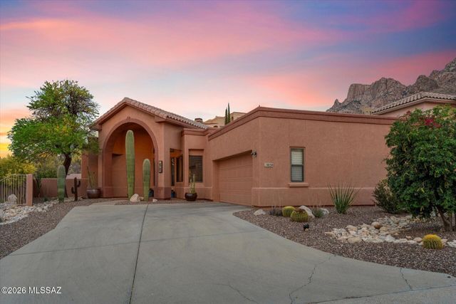 10050 N Alder Spring Drive, Tucson, AZ 85737