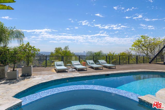 2824 Durand Drive, Los Angeles, CA 90068