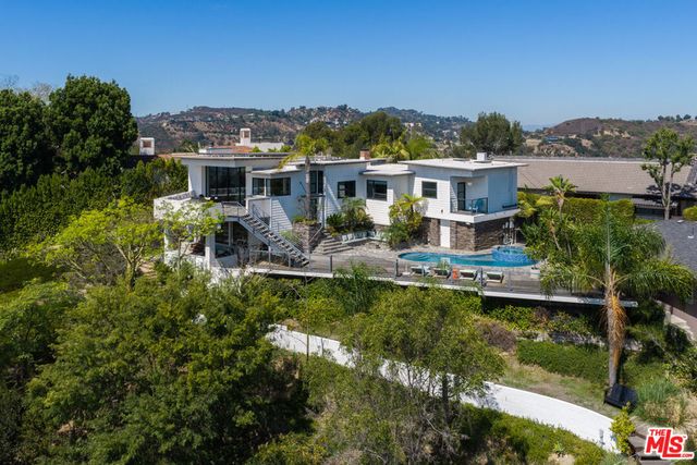 2824 Durand Drive, Los Angeles, CA 90068
