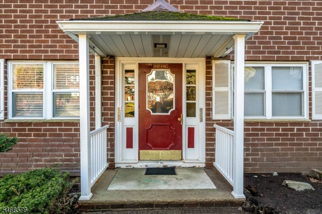 100 Pierson Miller F32, Pompton Lakes Boro, NJ 07442 — photo 2