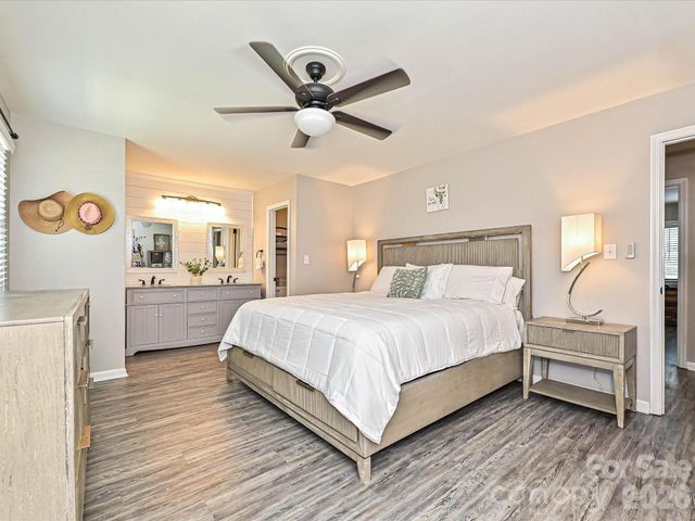 8069 Regent Park Lane, Charlotte, NC 28210