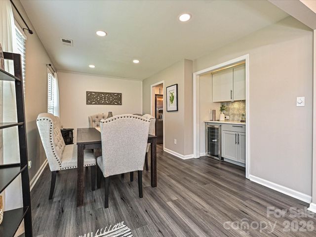 8069 Regent Park Lane, Charlotte, NC 28210