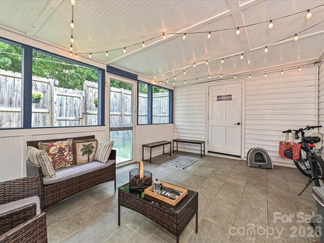 8069 Regent Park Lane, Charlotte, NC 28210