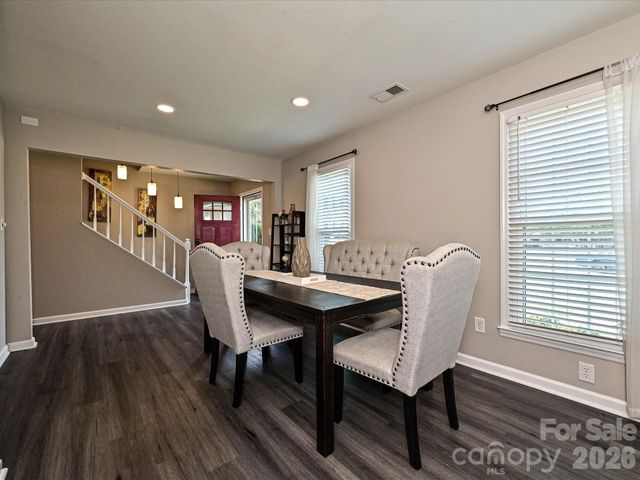8069 Regent Park Lane, Charlotte, NC 28210