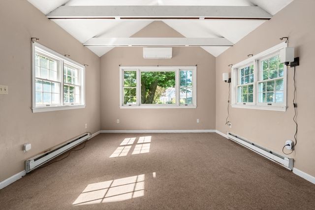 18 Lake St, Shrewsbury, MA 01545