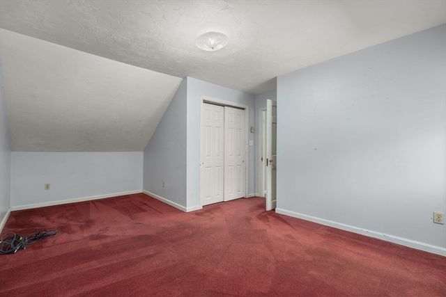 18 Lake St, Shrewsbury, MA 01545
