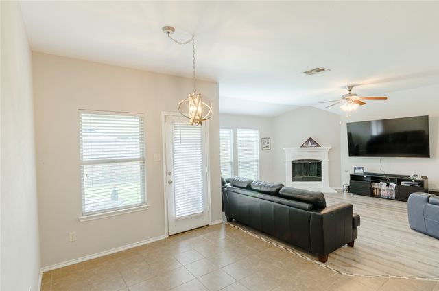 1107 Dickenson Drive, Melissa, TX 75454