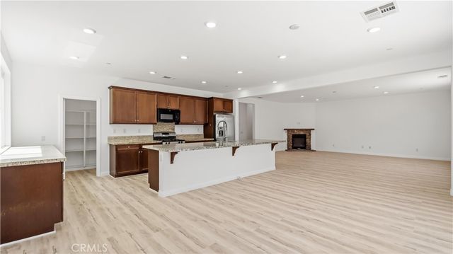 7911 Sea Salt Avenue, Fontana, CA 92336