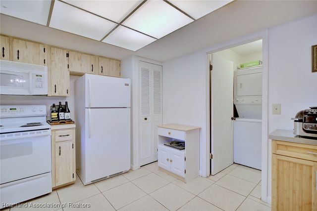 3 A Miracle Avenue, Avon Park, FL 33825