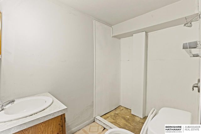 3701 Bedford Avenue, Omaha, NE 68111