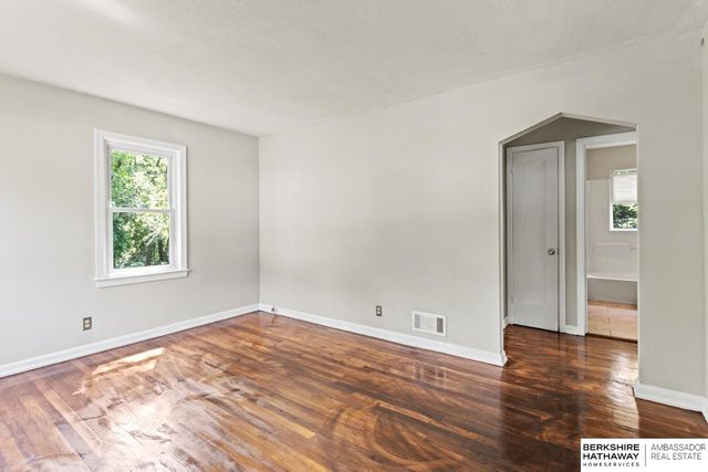 3701 Bedford Avenue, Omaha, NE 68111