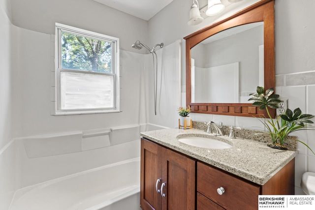 3701 Bedford Avenue, Omaha, NE 68111