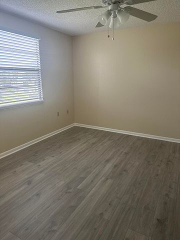 3507 VILLAGE Boulevard 302, West Palm Beach, FL 33409