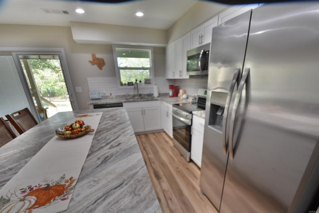 104 HINTON Lane, Hot Springs, AR 71901