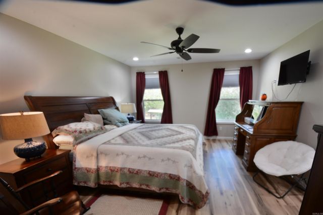 104 HINTON Lane, Hot Springs, AR 71901