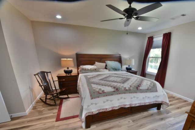 104 HINTON Lane, Hot Springs, AR 71901