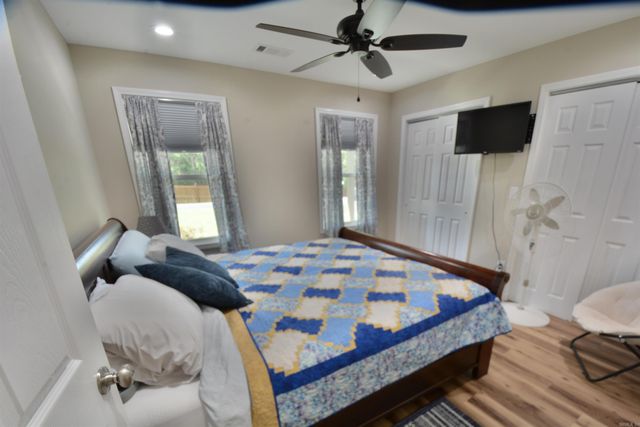 104 HINTON Lane, Hot Springs, AR 71901