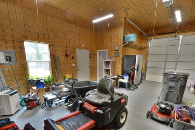 104 HINTON Lane, Hot Springs, AR 71901