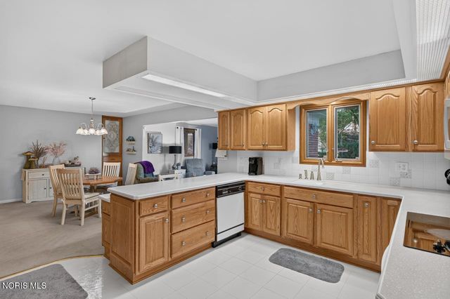 1512 Highland Green Drive, Toledo, OH 43614