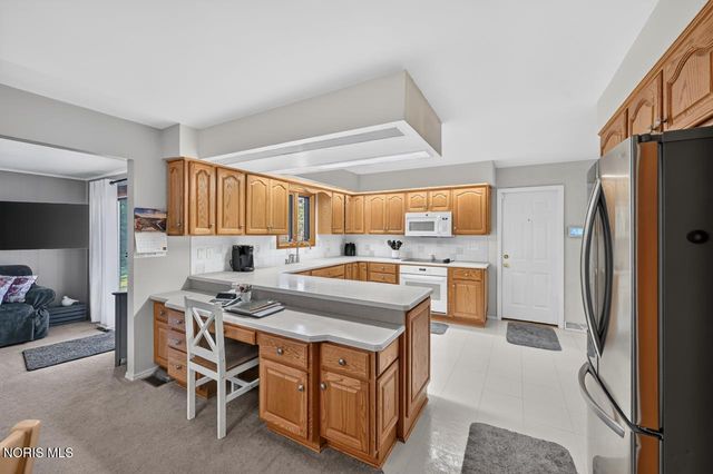 1512 Highland Green Drive, Toledo, OH 43614