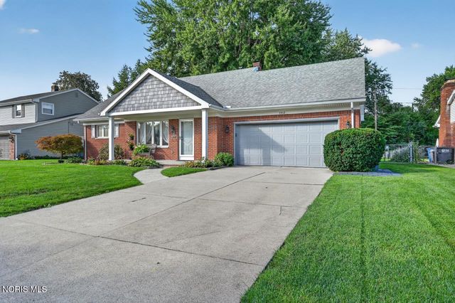 1512 Highland Green Drive, Toledo, OH 43614