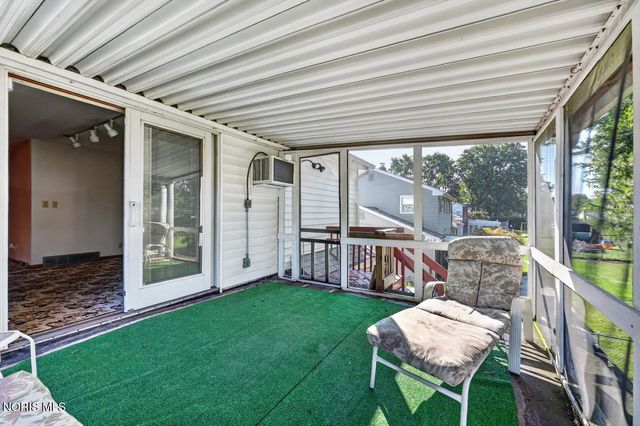 1512 Highland Green Drive, Toledo, OH 43614