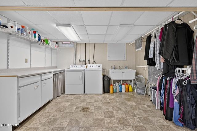 1512 Highland Green Drive, Toledo, OH 43614
