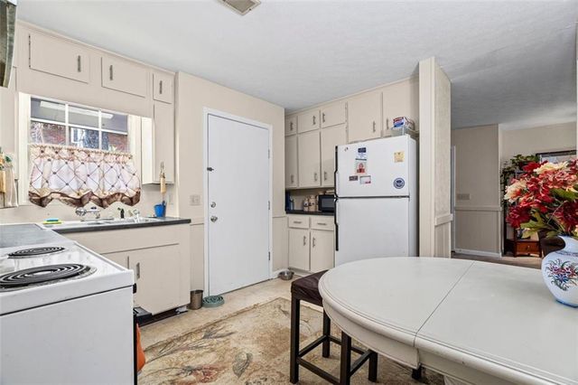 1450 SHADOWBROOK Drive, Marietta, GA 30062