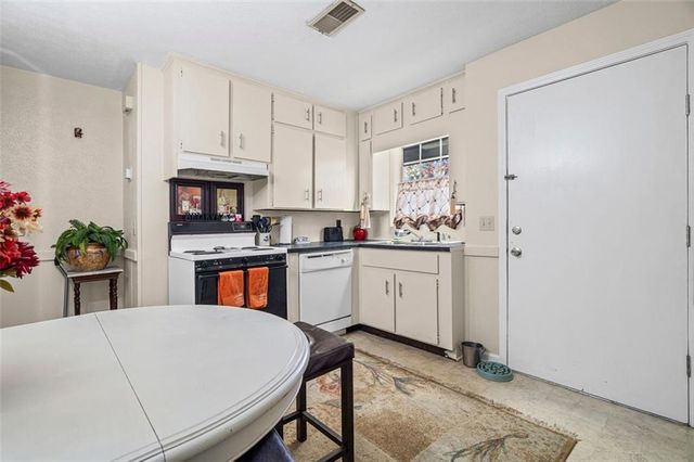 1450 SHADOWBROOK Drive, Marietta, GA 30062