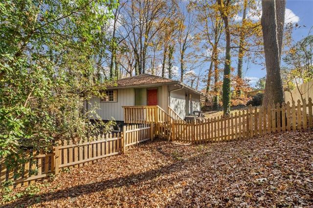 1450 SHADOWBROOK Drive, Marietta, GA 30062