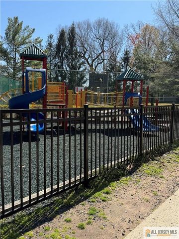 1001 Cypress Lane 1, East Brunswick, NJ 08816