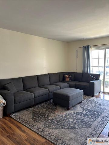 1001 Cypress Lane 1, East Brunswick, NJ 08816