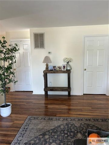 1001 Cypress Lane 1, East Brunswick, NJ 08816